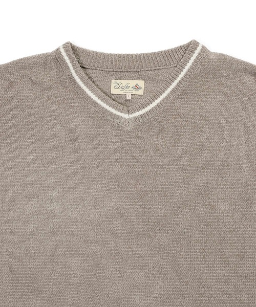 The DUFFER of ST.GEORGE（ザダファーオブセントジョージ）の「V-NECK FOOTBALL KINT：Vネック フットボールデザイン モールニット（ニット/セーター・メンズ・ネイビー/ベージュ・MEDIUM/X-LARGE/LARGE）」の9枚目の写真