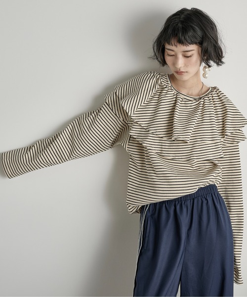 THE YOn（ザヨン）の「フリルビスチェセットリブロンT（Tシャツ/カットソー・レディース・ブラック/ホワイト×ブラック/ベージュ/グレー系・FREE）」の7枚目の写真