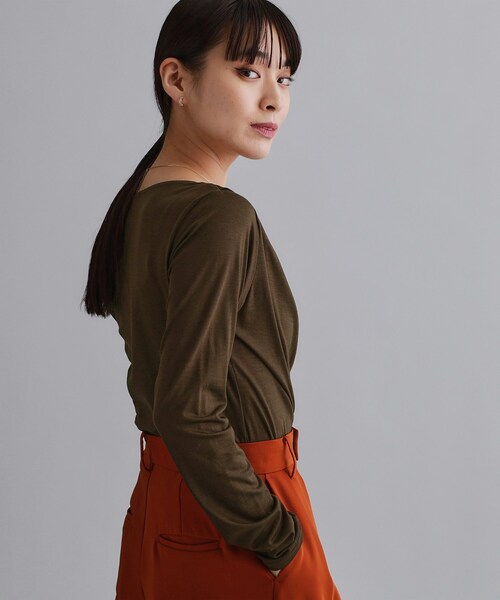 OPAQUE.CLIP（オペークドットクリップ）の「【es】アシメドレープカットソー【洗濯機OK】（Tシャツ/カットソー・レディース・ライトベージュ/ブラウン系その他・36/38）」の7枚目の写真