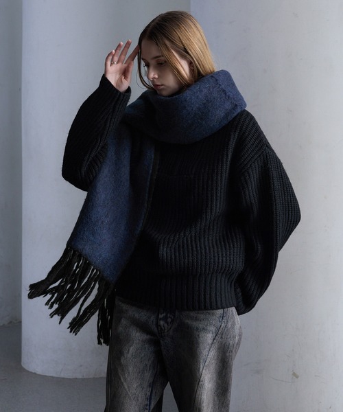CLEL（クレイル）の「【CLEL】Alpaca Blend Reversible Shaggy Large Scarf / アルパカブレンド リバーシブルシャギー大判マフラー（マフラー・メンズ・ブラウン/チャコールグレー/ブラック・FREE）」の6枚目の写真