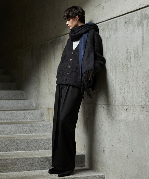 CLEL（クレイル）の「【CLEL】Alpaca Blend Reversible Shaggy Large Scarf / アルパカブレンド リバーシブルシャギー大判マフラー（マフラー・メンズ・ブラウン/チャコールグレー/ブラック・FREE）」の16枚目の写真