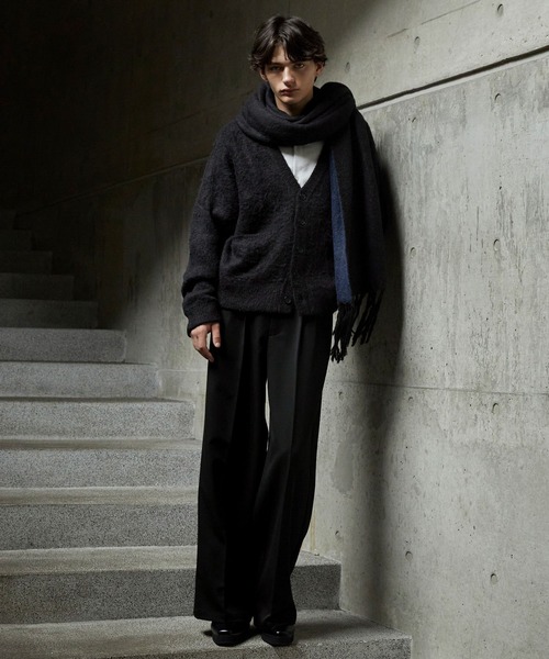 CLEL（クレイル）の「【CLEL】Alpaca Blend Reversible Shaggy Large Scarf / アルパカブレンド リバーシブルシャギー大判マフラー（マフラー・メンズ・ブラウン/チャコールグレー/ブラック・FREE）」の18枚目の写真