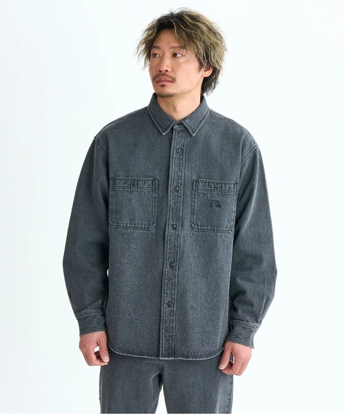 Quiksilver(クイックシルバー)の「DENIM WASH SHIRT/クイックシルバー長袖デニムシャツ(シャツ/ブラウス・メンズ・ブラック/グレー・MEDIUM/LARGE/X-LARGE)」の1枚目の写真