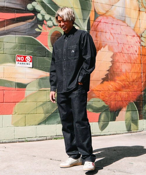 Quiksilver(クイックシルバー)の「DENIM WASH SHIRT/クイックシルバー長袖デニムシャツ(シャツ/ブラウス・メンズ・ブラック/グレー・MEDIUM/LARGE/X-LARGE)」の4枚目の写真