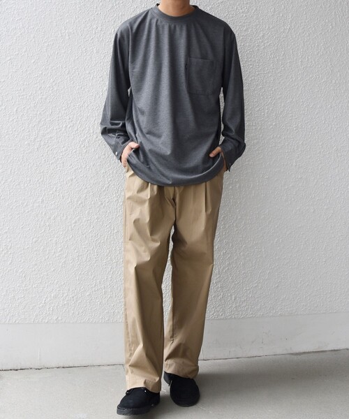 SHIPS any(シップス エニィ)の「SHIPS any: 360° THE CIRCLE STRETCH ジャガード ジャージー ポケット Tシャツ(ロンT/セットアップ対応)◇(Tシャツ/カットソー・メンズ・ベージュ/ネイビー/チャコールグレー・SMALL/MEDIUM/LARGE/X-LARGE)」の4枚目の写真