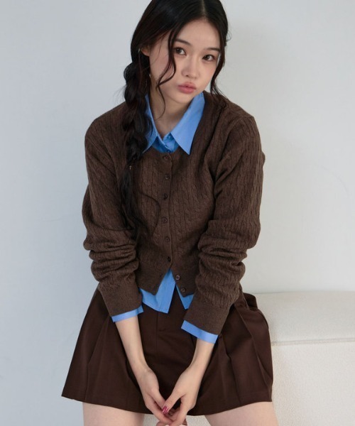 archives（アルシーヴ）の「ケーブルニットＣＤ×シャツＳＥＴ（アンサンブル・レディース・ブラウン/グレイッシュベージュ/グレー/チャコールグレー・MEDIUM）」の12枚目の写真