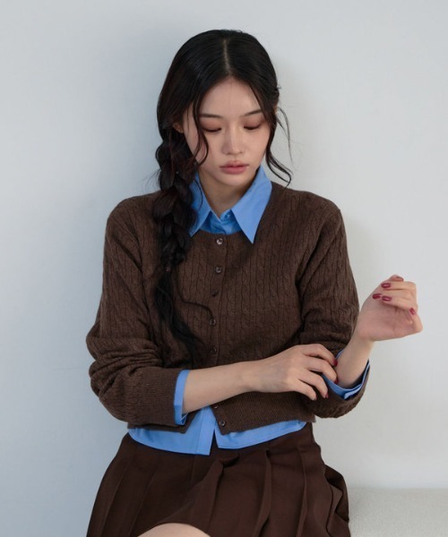 archives（アルシーヴ）の「ケーブルニットＣＤ×シャツＳＥＴ（アンサンブル・レディース・ブラウン/グレイッシュベージュ/グレー/チャコールグレー・MEDIUM）」の14枚目の写真