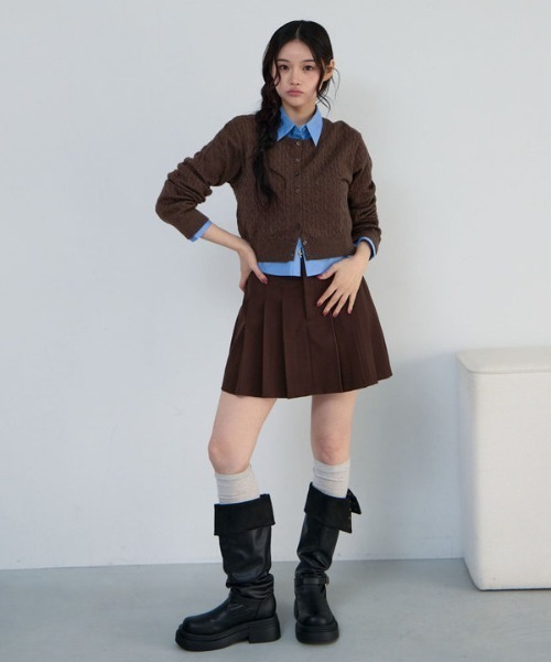 archives（アルシーヴ）の「ケーブルニットＣＤ×シャツＳＥＴ（アンサンブル・レディース・ブラウン/グレイッシュベージュ/グレー/チャコールグレー・MEDIUM）」の16枚目の写真