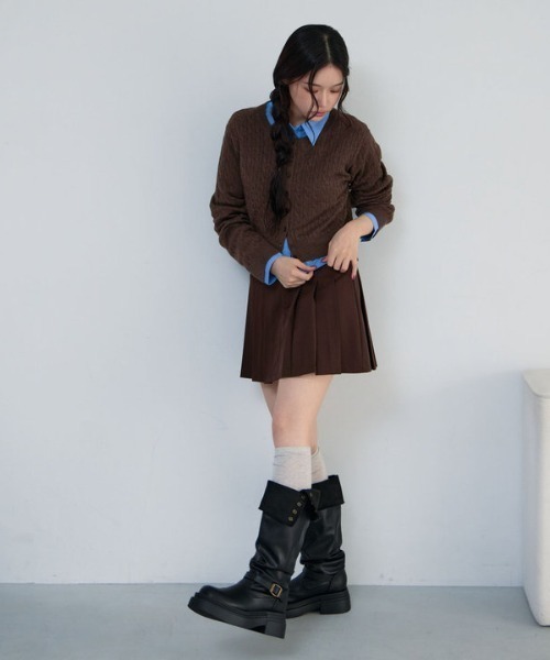 archives（アルシーヴ）の「ケーブルニットＣＤ×シャツＳＥＴ（アンサンブル・レディース・ブラウン/グレイッシュベージュ/グレー/チャコールグレー・MEDIUM）」の18枚目の写真