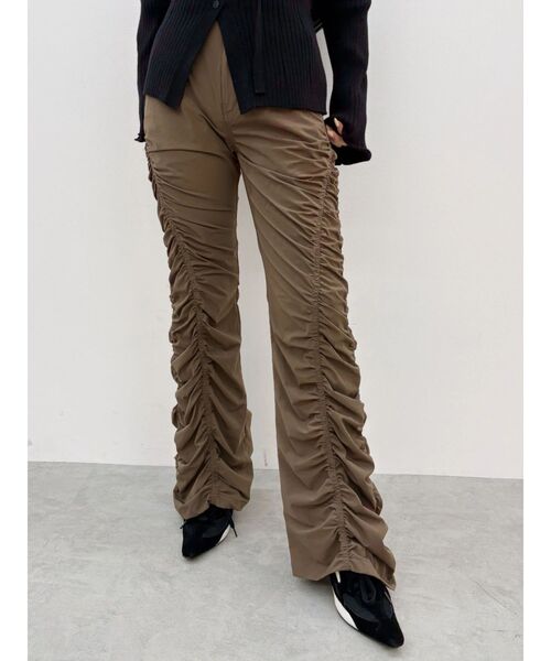 EVRIS（エヴリス）の「ギャザーフレアパンツ（その他パンツ・レディース・ブラック/ブラウン・SMALL/MEDIUM）」の20枚目の写真