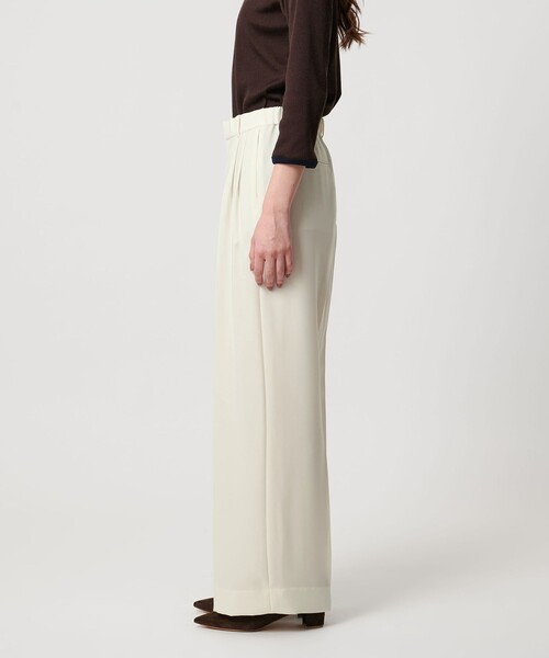 UNITED ARROWS（ユナイテッドアローズ）の「2タック ワイドパンツ WHITE ‐ウォッシャブル‐（スラックス・レディース・オフホワイト・36/40/34/38）」の5枚目の写真
