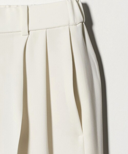 UNITED ARROWS（ユナイテッドアローズ）の「2タック ワイドパンツ WHITE ‐ウォッシャブル‐（スラックス・レディース・オフホワイト・36/40/34/38）」の10枚目の写真