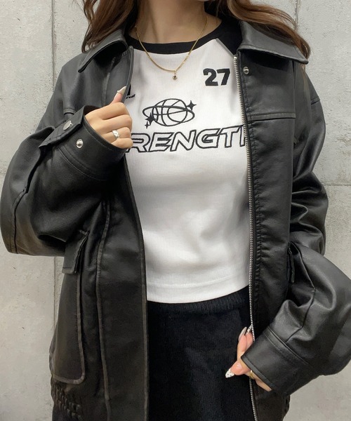 ROGER AND RAW(ロジャーアンドロウ)の「ショート丈ラグラン長袖Tシャツ(Tシャツ/カットソー・レディース・ホワイト×ブラック/ホワイト×ネイビー/チャコールグレー×ブラック/スモークピンク・FREE)」の16枚目の写真