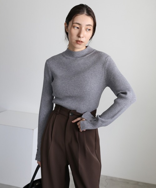 select MOCA（セレクトモカ）の「スリーブスリットプチハイリブニット（ニット/セーター・レディース・アイボリー/ブラック/グレー/ブラウン/ベージュ・FREE）」の3枚目の写真