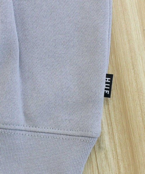HUF（ハフ）の「アーチプルオーバーフーディ スウェットパーカー ARCH P/O HOODIE（パーカー・メンズ・ブラック/グレー系その他2・XL/L/M）」の13枚目の写真