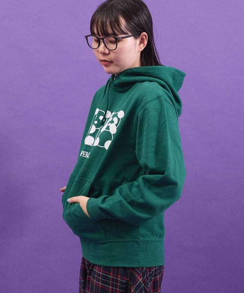 I am I in fact...（アイアムアイインファクト）の「SUPER IDOL HOODIE（パーカー・レディース・グリーン/ダークブラウン・FREE）」の6枚目の写真