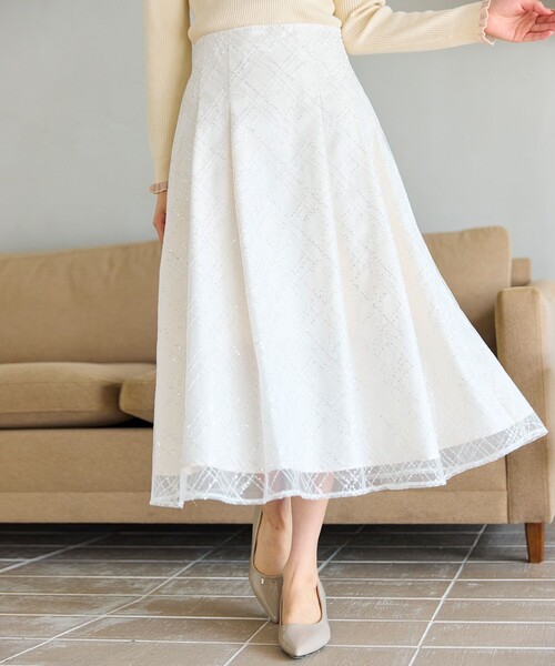 Feroux（フェルゥ）の「きらめきチェックフレア スカート（スカート・レディース・ホワイト系/ブラック系・SMALL/MEDIUM）」の2枚目の写真