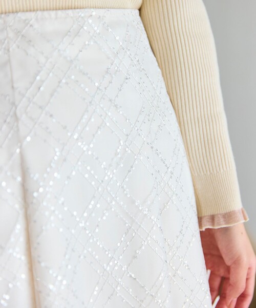 Feroux（フェルゥ）の「きらめきチェックフレア スカート（スカート・レディース・ホワイト系/ブラック系・SMALL/MEDIUM）」の12枚目の写真