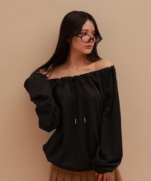 M DOLLY(エムドリー)の「front ribbon ombra sweat tops/フロントリボンオンブラスウェットトップス(スウェット・レディース・ブラック/グレー・FREE)」の9枚目の写真