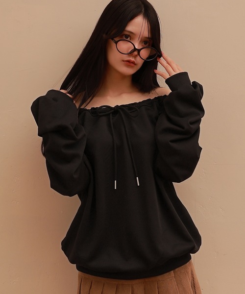M DOLLY(エムドリー)の「front ribbon ombra sweat tops/フロントリボンオンブラスウェットトップス(スウェット・レディース・ブラック/グレー・FREE)」の11枚目の写真