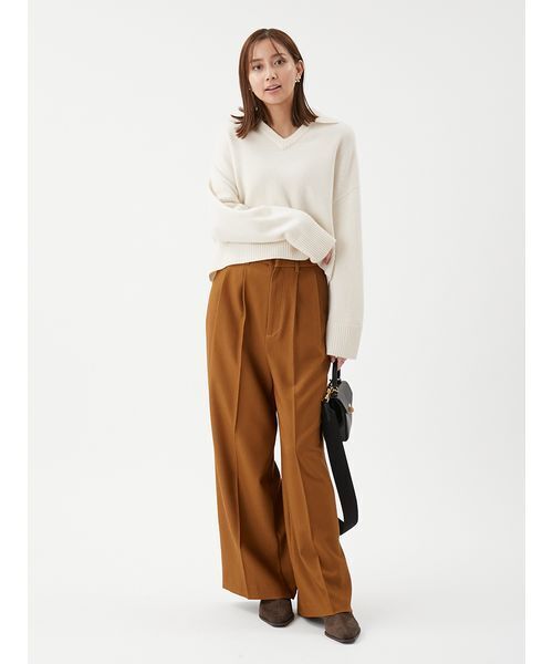 Mila Owen（ミラオーウェン）の「コーデュロイライク2タックワイドパンツ（その他パンツ・レディース・キャメル/レッド/アイボリー・0/1/00）」の16枚目の写真