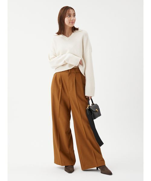 Mila Owen（ミラオーウェン）の「コーデュロイライク2タックワイドパンツ（その他パンツ・レディース・キャメル/レッド/アイボリー・0/1/00）」の17枚目の写真