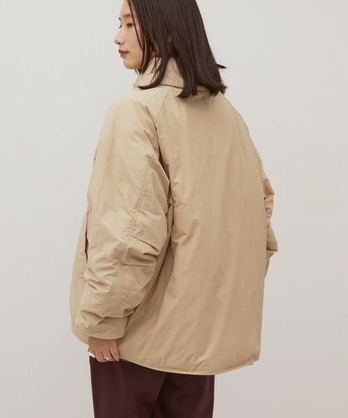 AMERICAN HOLIC(アメリカンホリック)の「【撥水加工・保温】ミドル丈モンスターコート(その他アウター・レディース・ブラック/ライトベージュ・M/L)」の4枚目の写真