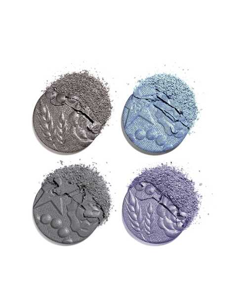 CHANEL（シャネル）の「レ キャトル オンブル ニュイ アストラル 4色