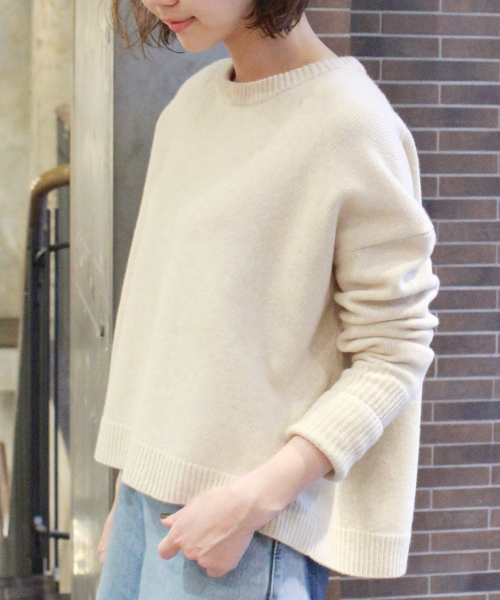 JOURNAL STANDARD(ジャーナルスタンダード)の「カシミヤウールビッグシルエットクループルオーバー#(ニット/セーター・レディース・ベージュ/ライトグレー/チャコールグレー・FREE)」の10枚目の写真