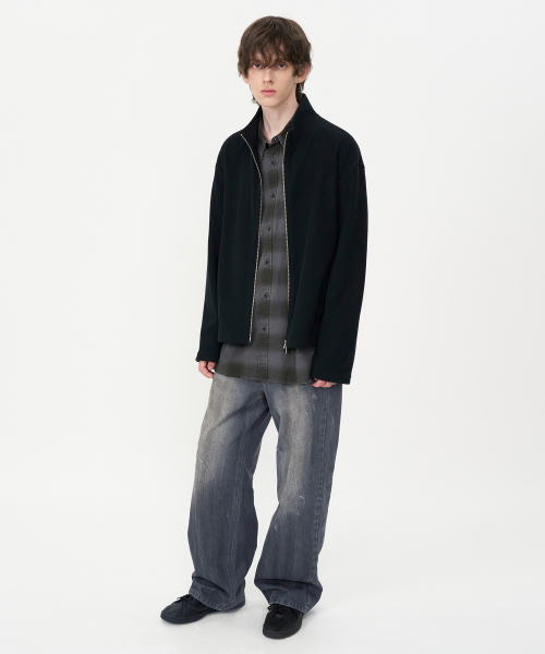 INSILENCE(インサイロンス)の「ダメージウォッシュデニムパンツ グレー(デニムパンツ・レディース・その他・LARGE/SMALL/MEDIUM)」の2枚目の写真