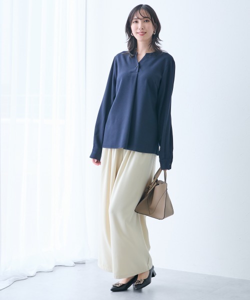 slattgir(スラットジール)の「高身長 表面微起毛キーネックブラウス(トールサイズ)(シャツ/ブラウス・レディース・ブラック/ネイビー・TLL/TL/TM/T5L/T4L/T3L)」の7枚目の写真