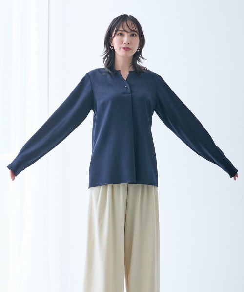 slattgir(スラットジール)の「高身長 表面微起毛キーネックブラウス(トールサイズ)(シャツ/ブラウス・レディース・ブラック/ネイビー・TLL/TL/TM/T5L/T4L/T3L)」の10枚目の写真