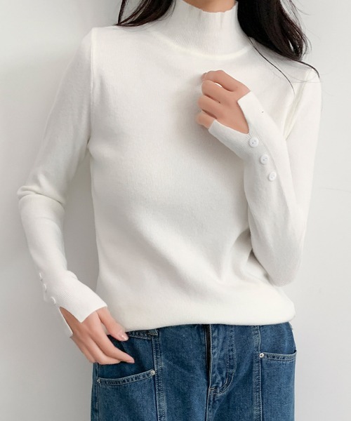LOWO(ロワ)の「ハイネック 袖ボタンニット プルオーバー 長袖 トップス(ニット/セーター・レディース・ベージュ/ホワイト/キャメル/ボルドー/ブラウン/グリーン/ブラック/ピンクベージュ/グレー/チャコールグレー・FREE)」の12枚目の写真