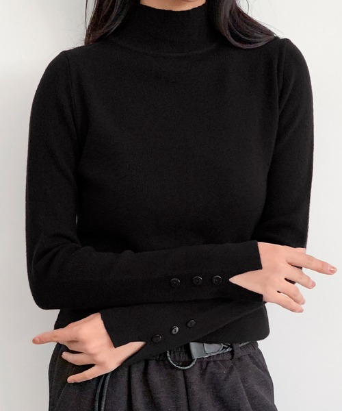 LOWO(ロワ)の「ハイネック 袖ボタンニット プルオーバー 長袖 トップス(ニット/セーター・レディース・ベージュ/ホワイト/キャメル/ボルドー/ブラウン/グリーン/ブラック/ピンクベージュ/グレー/チャコールグレー・FREE)」の15枚目の写真