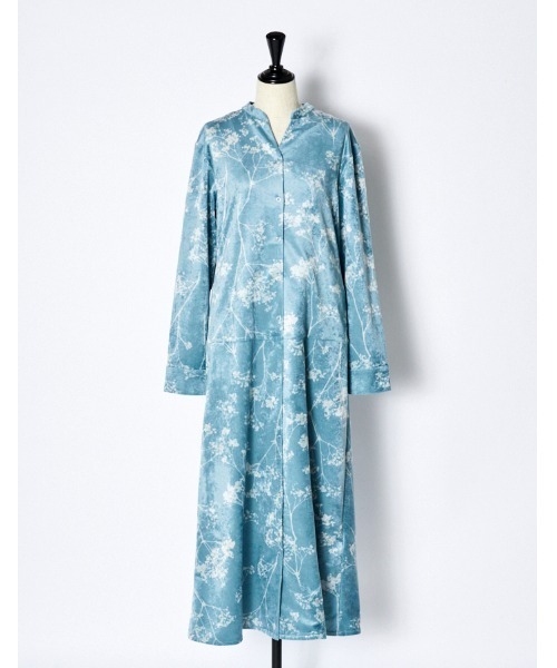 RUMCHE（ラムシェ）の「Tree Shade Velour Dress / ツリーシェイドベロアドレス（ワンピース・レディース・ブラック/カーキ/サックスブルー・SMALL/MEDIUM）」の11枚目の写真
