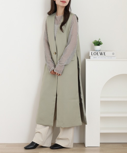 OMNES(オムネス)の「ノーカラーオープンサイドロングジレ(ベスト・レディース・ライトカーキ/ベージュ・FREE)」の2枚目の写真