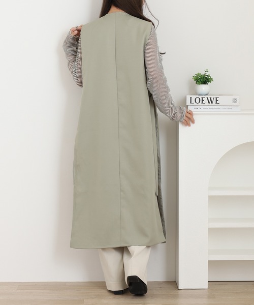 OMNES(オムネス)の「ノーカラーオープンサイドロングジレ(ベスト・レディース・ライトカーキ/ベージュ・FREE)」の9枚目の写真