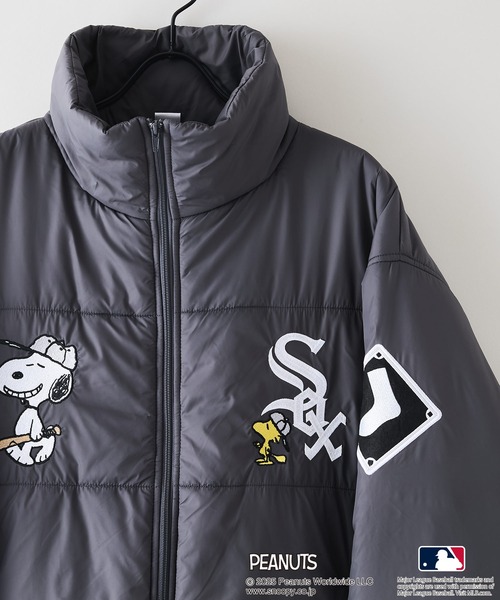 MLB(メジャーリーグベースボール)の「【PEANUTS×MLB】オリジナルデザイン スタンドナイロンパファージャケット 中綿ジャケット ヤンキース ドジャース ホワイトソックス(ブルゾン・メンズ・グレー系その他3/ブラック系その他2/ブラック系その他・MEDIUM/LARGE/X-LARGE)」の3枚目の写真