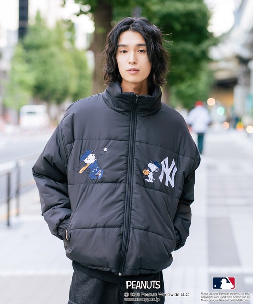 MLB(メジャーリーグベースボール)の「【PEANUTS×MLB】オリジナルデザイン スタンドナイロンパファージャケット 中綿ジャケット ヤンキース ドジャース ホワイトソックス(ブルゾン・メンズ・グレー系その他3/ブラック系その他2/ブラック系その他・MEDIUM/LARGE/X-LARGE)」の22枚目の写真