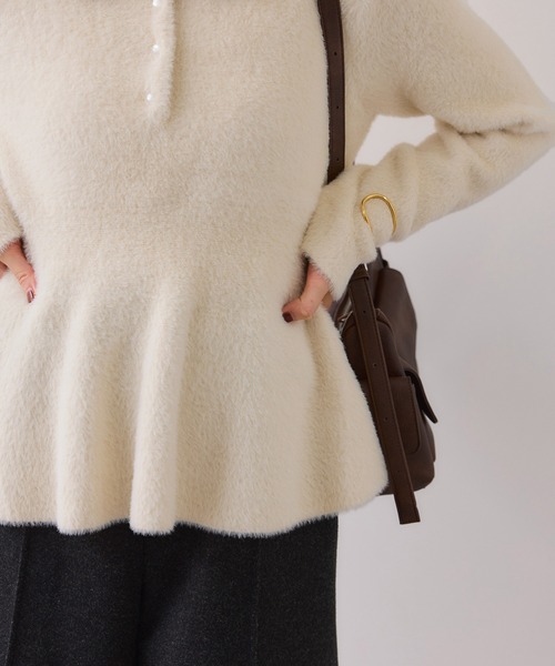 VIS（ビス）の「ペプラムデザインシャギーニット（ニット/セーター・レディース・オフホワイト/ブラック・FREE）」の16枚目の写真