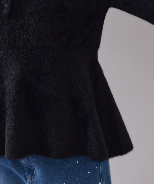 VIS（ビス）の「ペプラムデザインシャギーニット（ニット/セーター・レディース・オフホワイト/ブラック・FREE）」の5枚目の写真