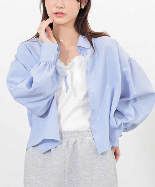 Honeys(ハニーズ)の「袖リボンショート丈シャツ(シャツ/ブラウス・レディース・ホワイト/ピンク/サックスブルー系/ブルー/ホワイト×ブルー・M/L/S)」の12枚目の写真