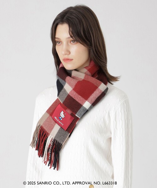 BLUE LABEL CRESTBRIDGE（ブルーレーベルクレストブリッジ）の「【ハローキティコラボ】クレストブリッジチェックマフラー（マフラー・レディース・レッド・FREE）」の4枚目の写真