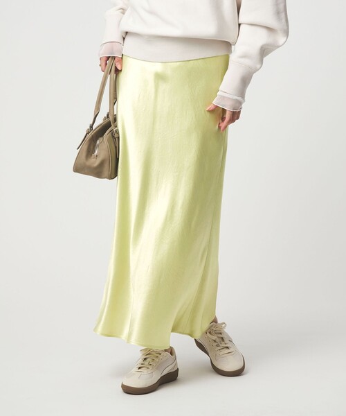 green label relaxing（グリーンレーベルリラクシング）の「サテン ナロー スカート（スカート・レディース・オフホワイト/モカ/イエロー・36/38）」の16枚目の写真
