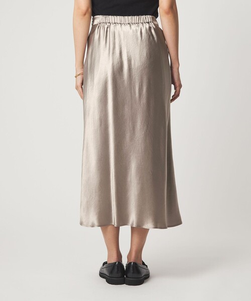 green label relaxing（グリーンレーベルリラクシング）の「サテン ナロー スカート（スカート・レディース・オフホワイト/モカ/イエロー・36/38）」の22枚目の写真