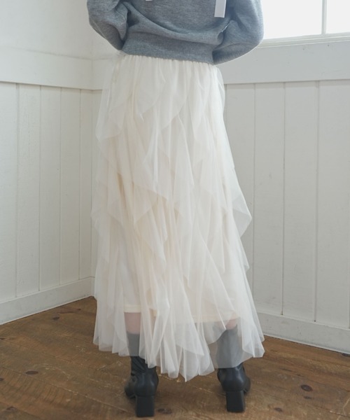 archives（アルシーヴ）の「ラッフルチュールスカート（スカート・レディース・ブラック/アイボリー/グレー・MEDIUM）」の17枚目の写真