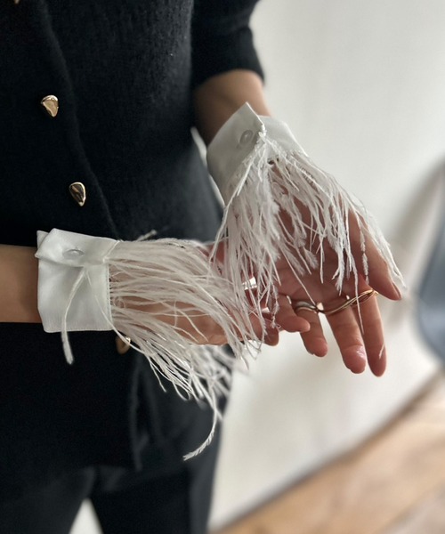 Kotoe（コトエ）の「フェイクフェザー 付け袖（アームカバー・レディース・ホワイト・FREE）」の7枚目の写真