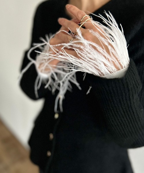 Kotoe（コトエ）の「フェイクフェザー 付け袖（アームカバー・レディース・ホワイト・FREE）」の5枚目の写真