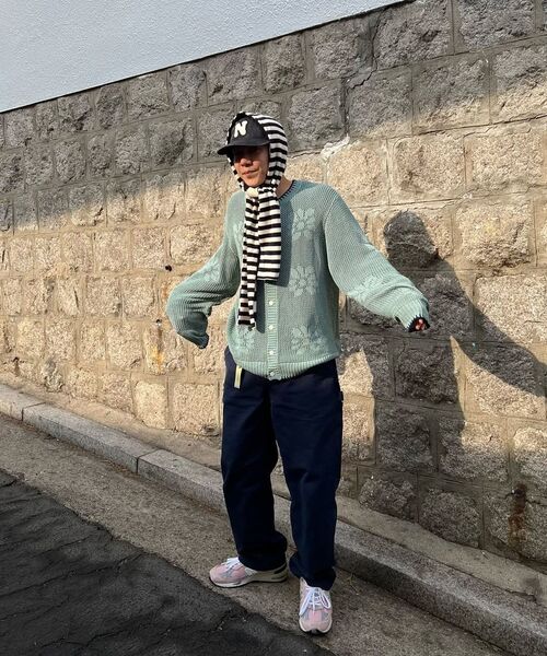 PENFIELD(ペンフィールド)の「フラワーパターンロングスリーブニットカーディガンブルー_FR2KJ04U(カーディガン/ボレロ・レディース・ブルー・SMALL/MEDIUM)」の9枚目の写真