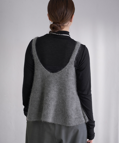 IENA（イエナ）の「《WEB限定/追加》モヘヤミックスフレアタンク（ベスト・レディース・チャコールグレー・FREE）」の8枚目の写真